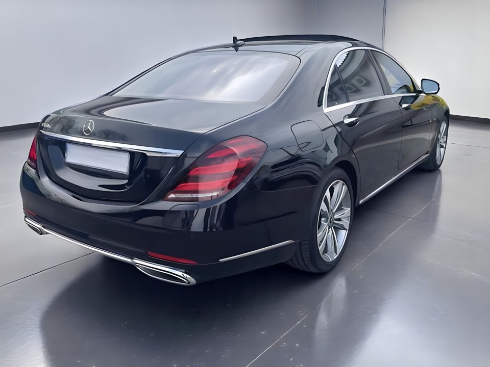 Mercedes-Benz S S 560e (2)