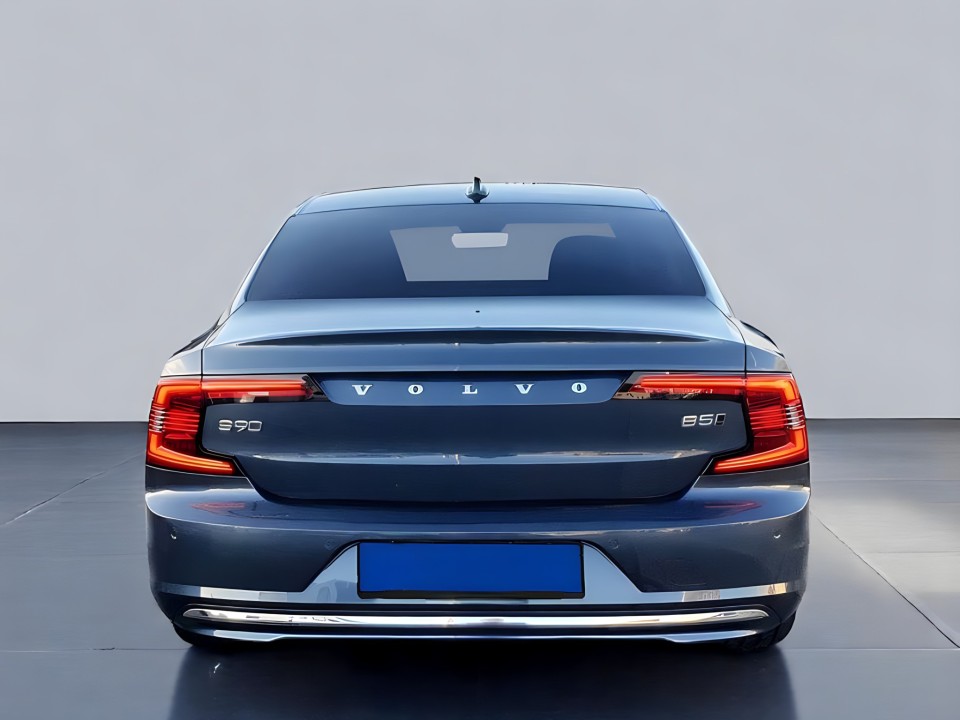 Volvo S90 B5 (4)