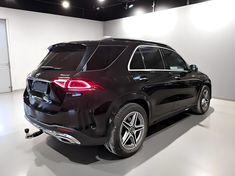 Mercedes-Benz GLE 450 4MATIC AMG (3)