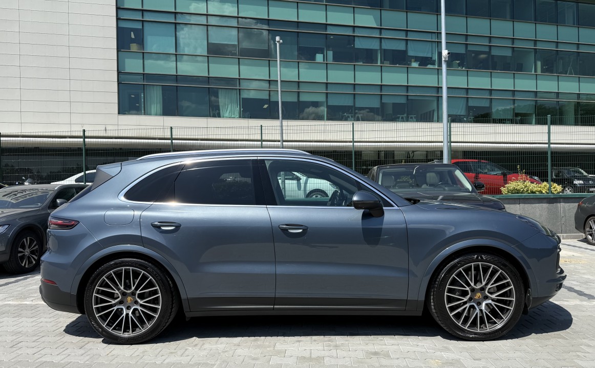 Porsche Cayenne S (2)