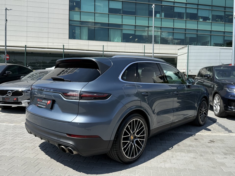 Porsche Cayenne S (3)