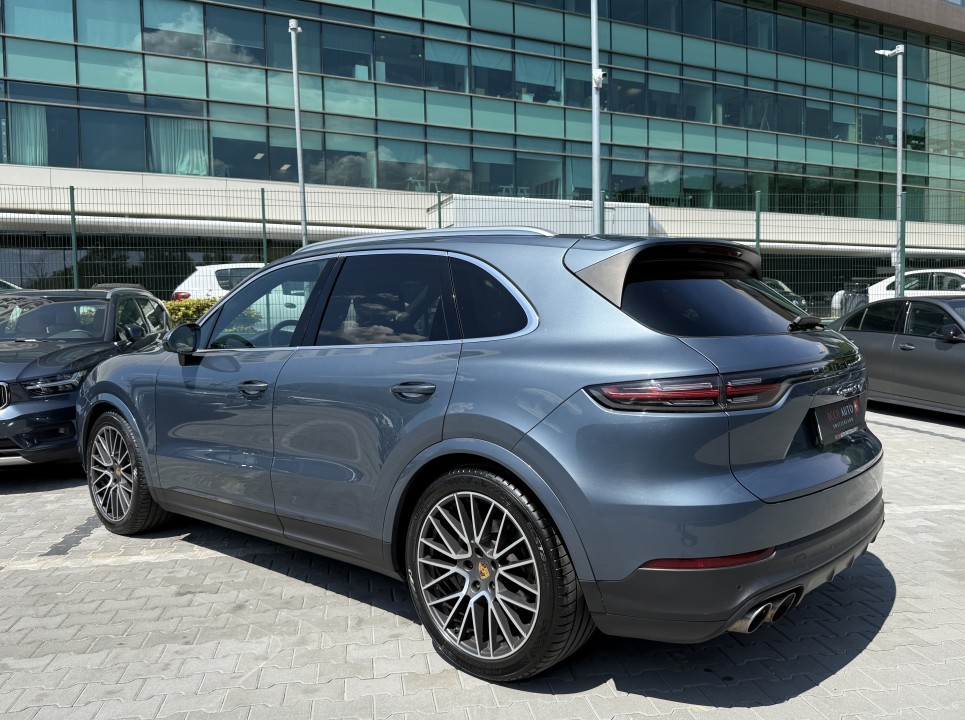 Porsche Cayenne S (5)