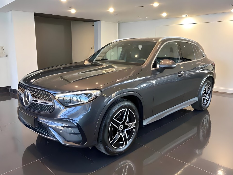 Mercedes-Benz GLC 220d 4MATIC AMG (5)