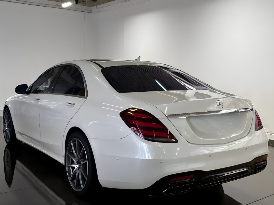 Mercedes-Benz S 400 d AMG-Line (4)