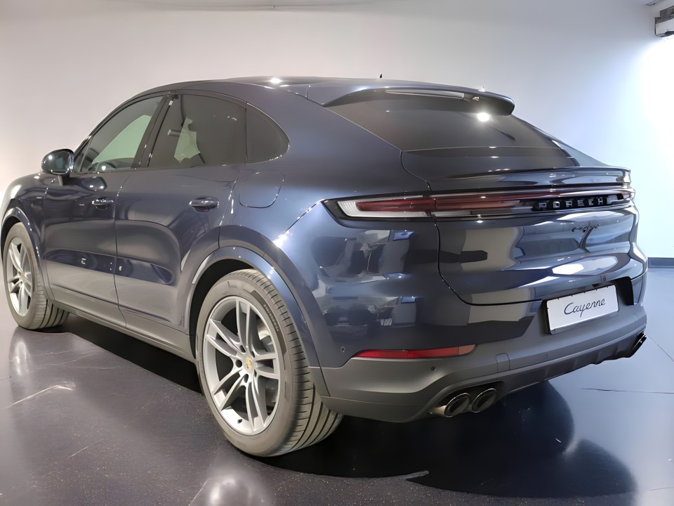Porsche Cayenne Coupe E-Hybrid (3)