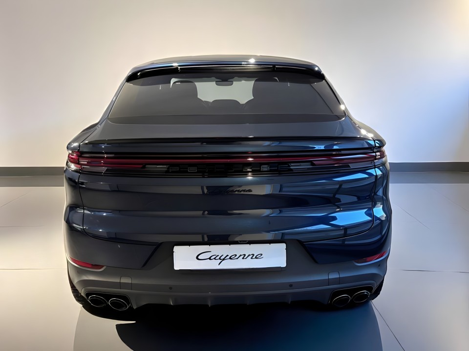 Porsche Cayenne Coupe E-Hybrid (5)