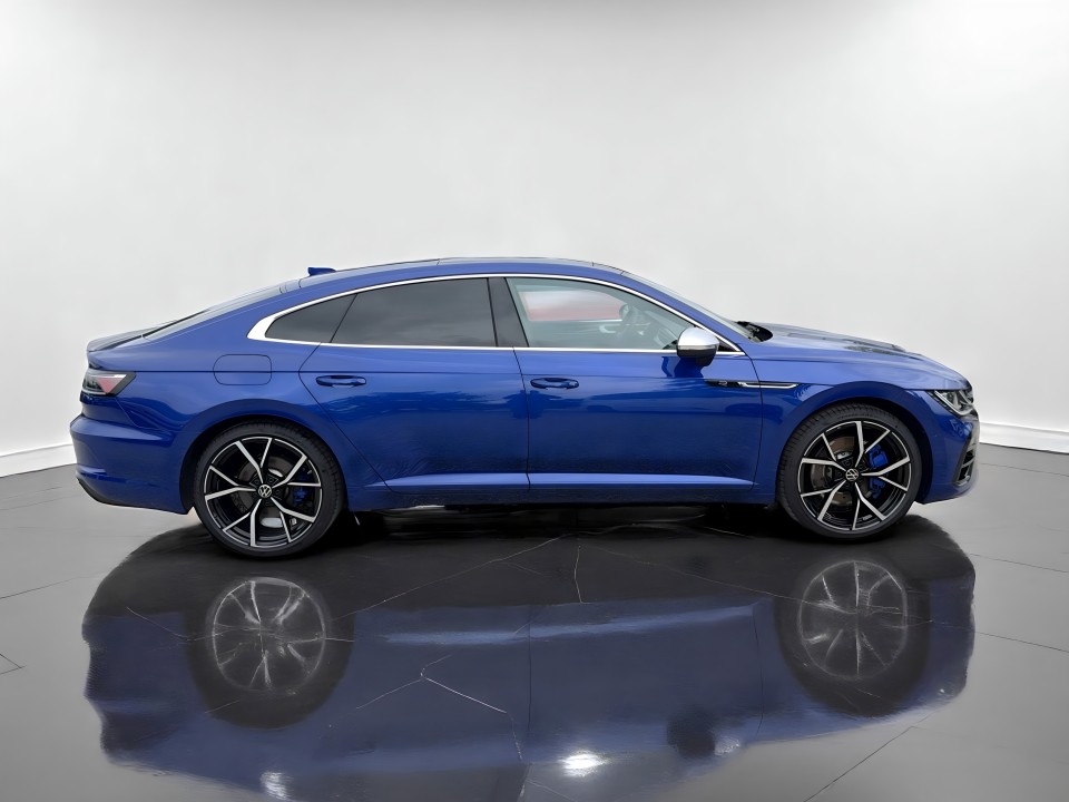 Volkswagen Arteon R (3)