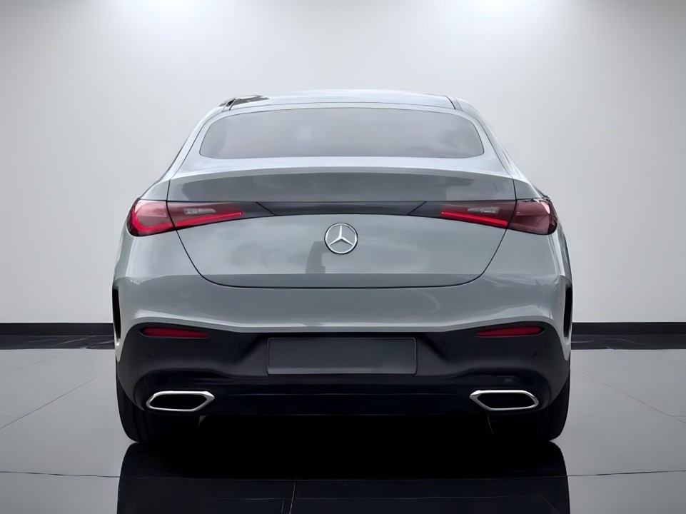 Mercedes-Benz GLC Coupe 200 4MATIC AMG Line (4)