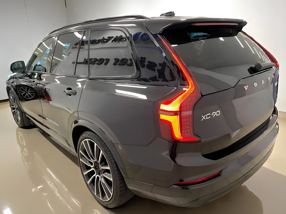 Volvo XC 90 T8 Ultra Dark (5)