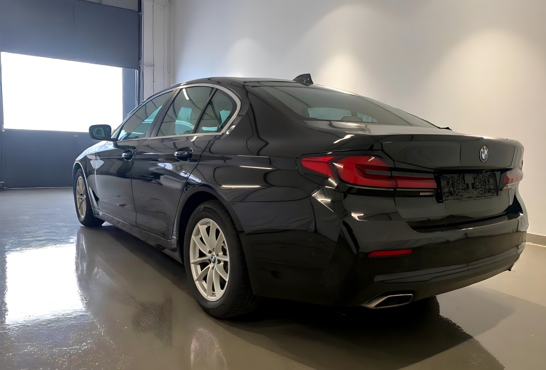 BMW Seria 5 530 xDrive (3)
