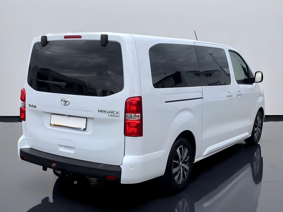 Toyota Proace Verso 2.0 D-4D L2 6 (3)