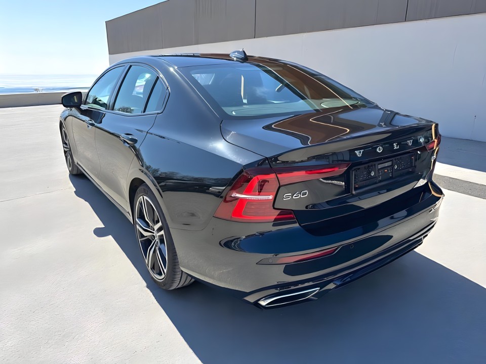 Volvo S60 B5 R-Design (3)