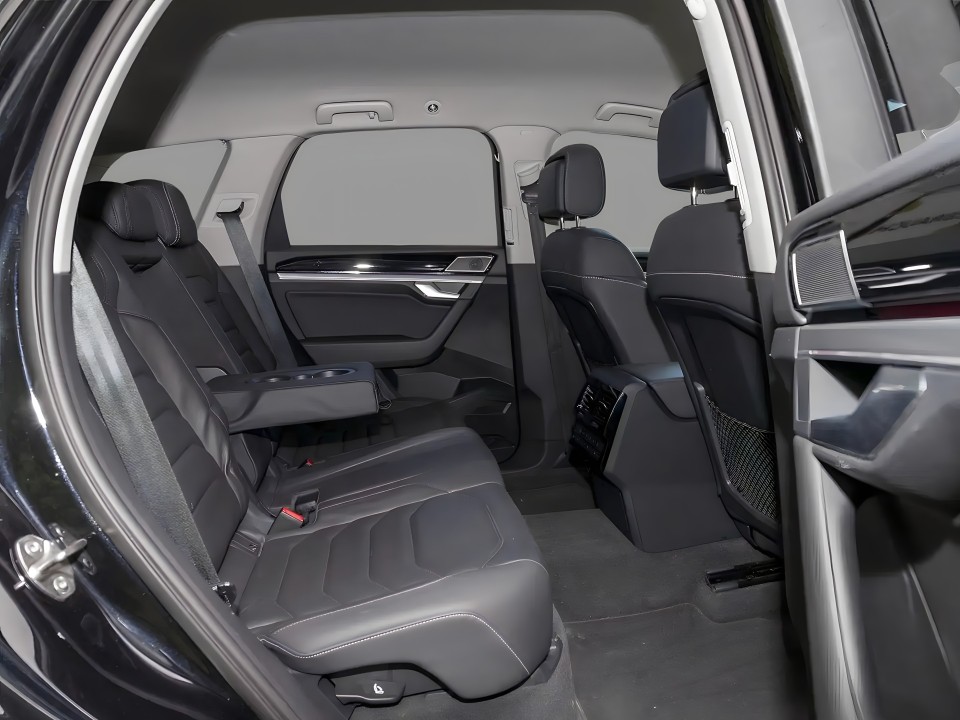 Volkswagen Touareg V6 TDI Elegance (4)