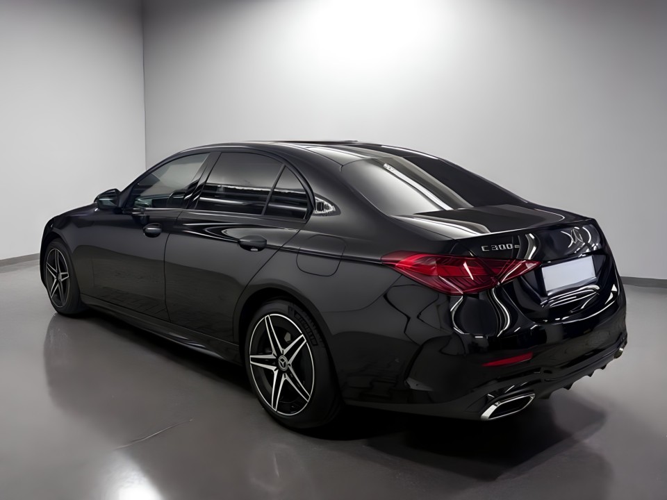Mercedes-Benz C 300e AMG Line (4)