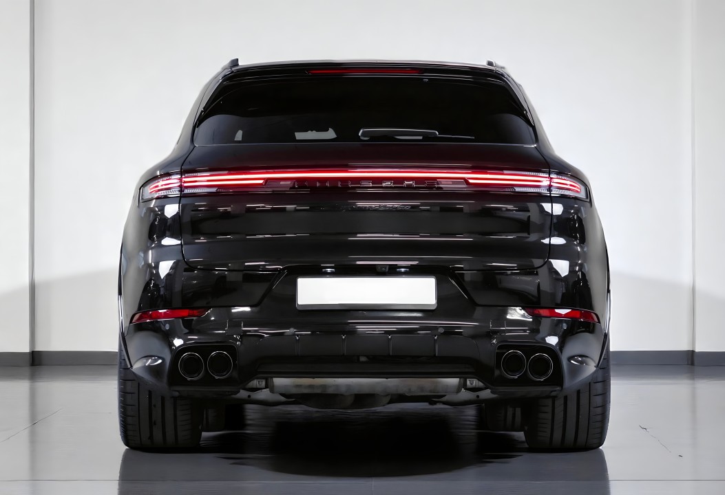 Porsche Cayenne Turbo E-Hybrid (3)