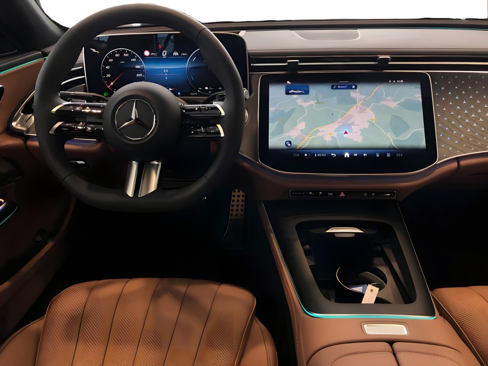 Mercedes-Benz E 300e AMG (3)