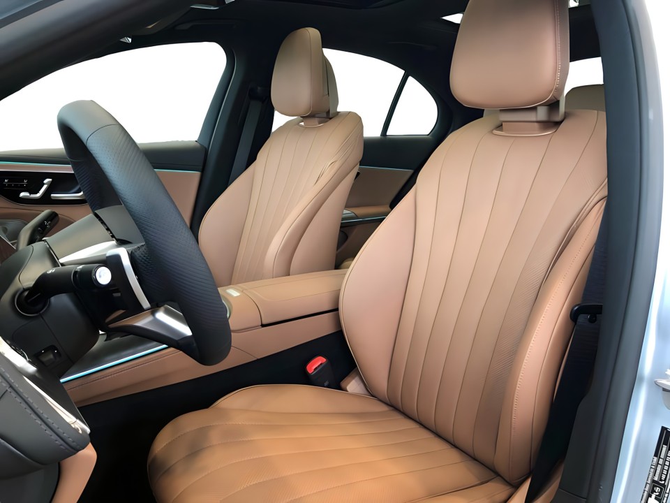 Mercedes-Benz E 300e AMG (5)