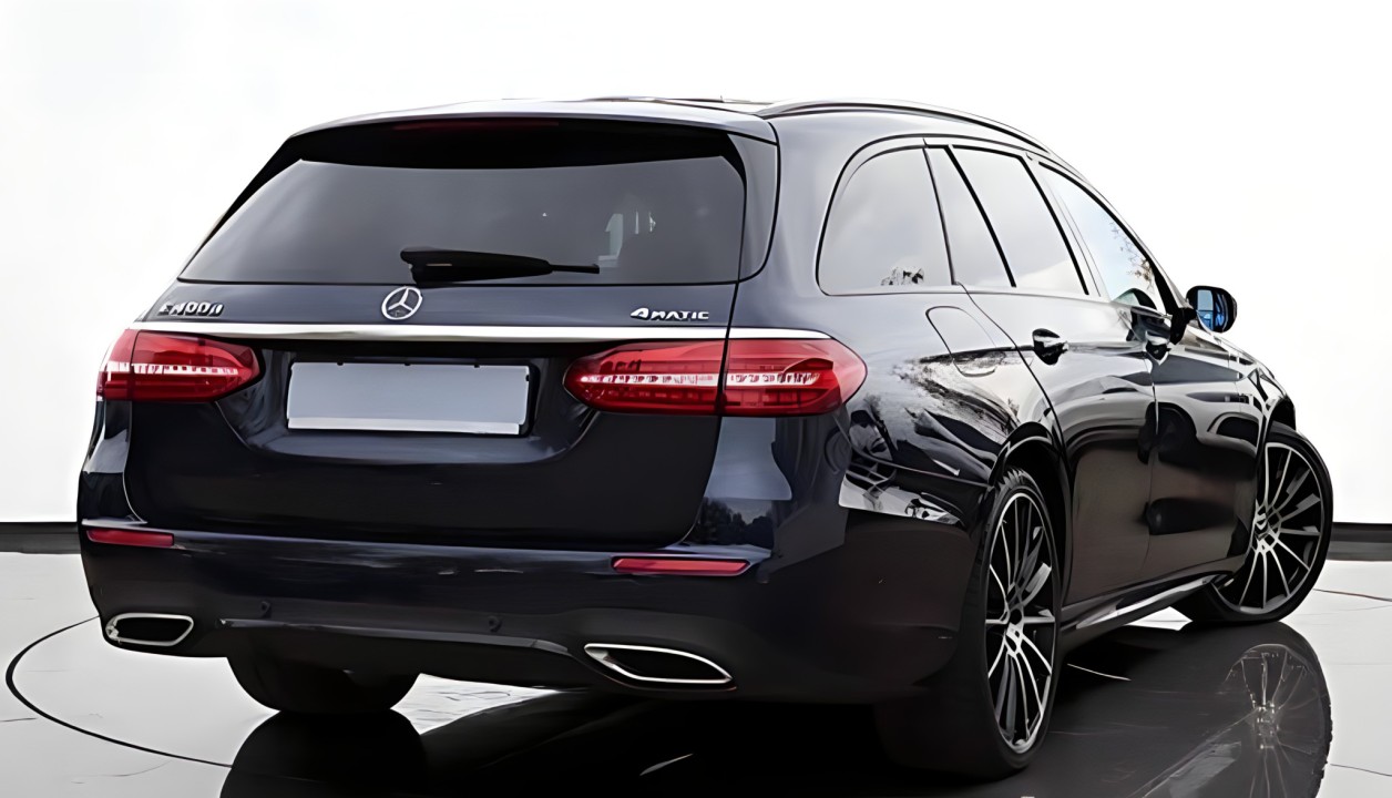 Mercedes-Benz E 400d 4MATIC AMG (2)