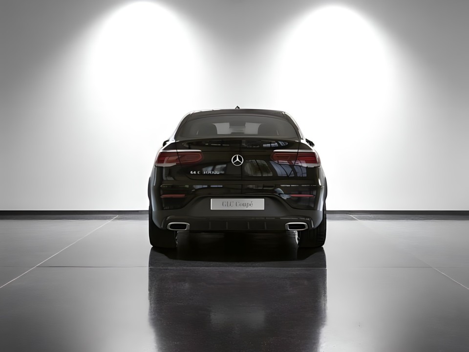 Mercedes-Benz GLC 300de 4MATIC Coupé AMG (3)
