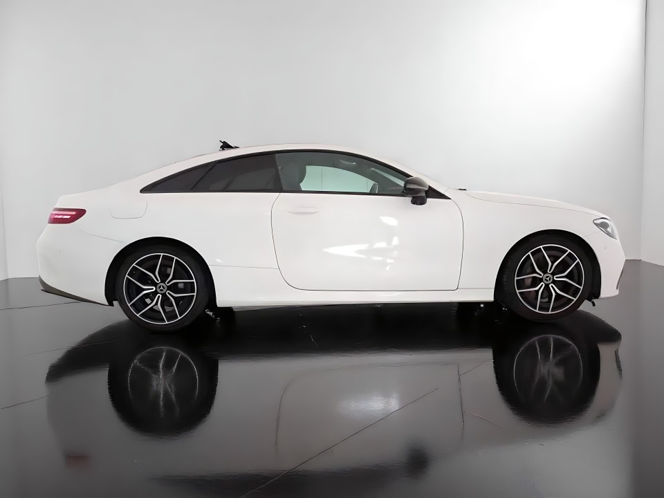 Mercedes-Benz E 220d Coupe (3)