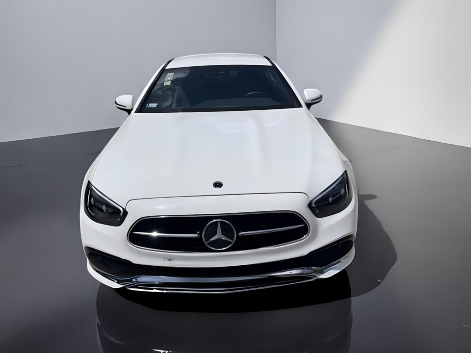 Mercedes-Benz E 200 (2)