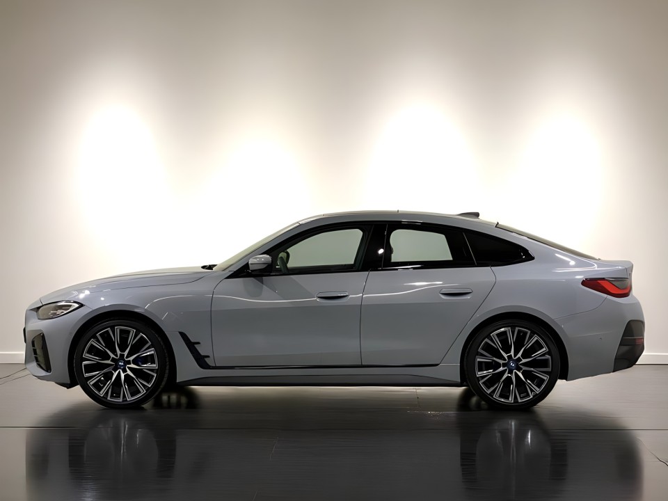 BMW i4 eDrive40 Gran Coupe M-Sport (2)