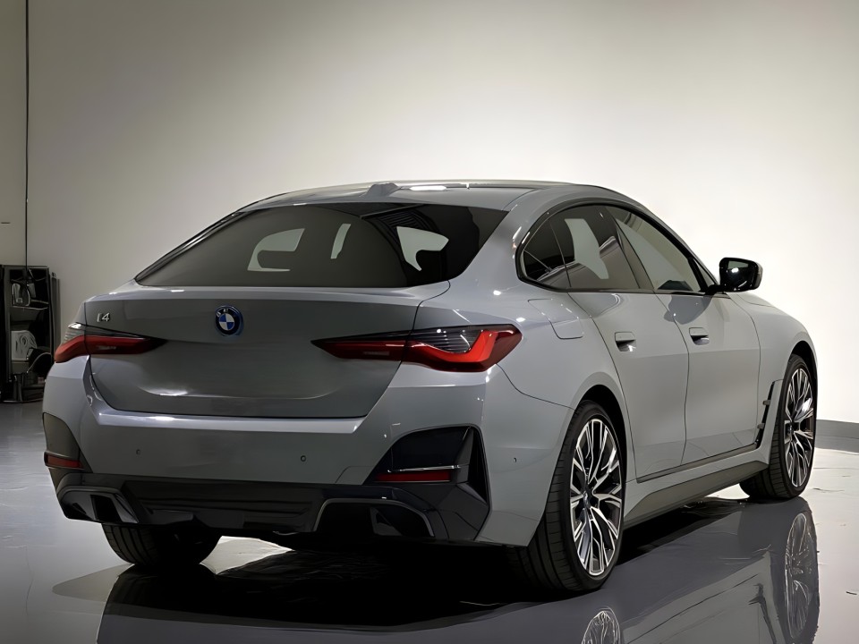 BMW i4 eDrive40 Gran Coupe M-Sport (4)