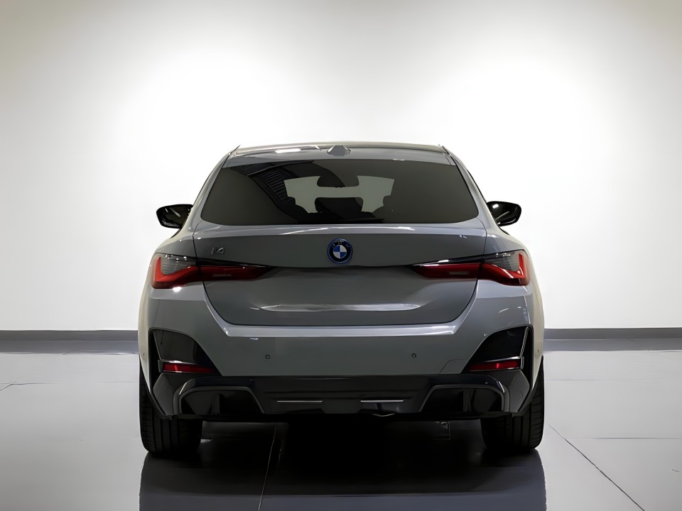 BMW i4 eDrive40 Gran Coupe M-Sport (3)