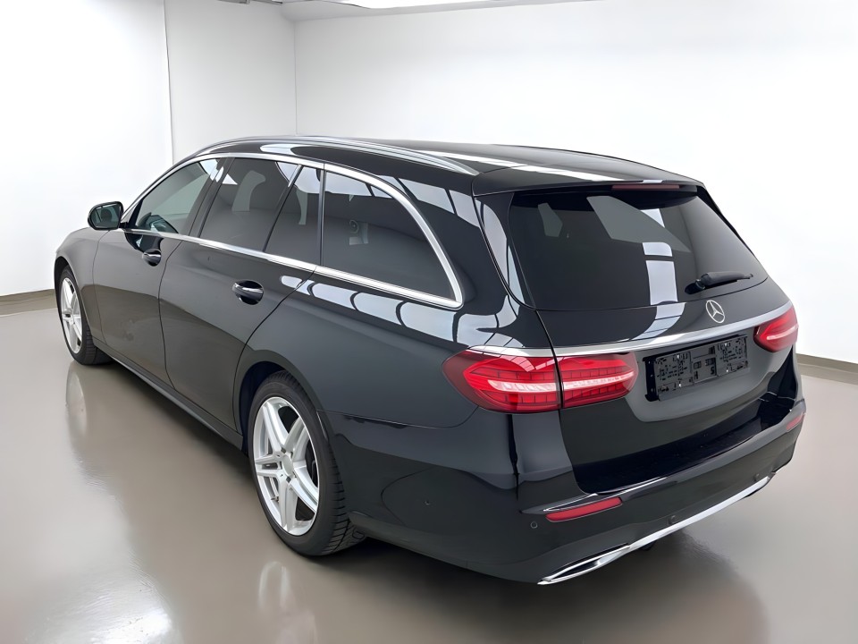 Mercedes-Benz E 400d AMG (3)