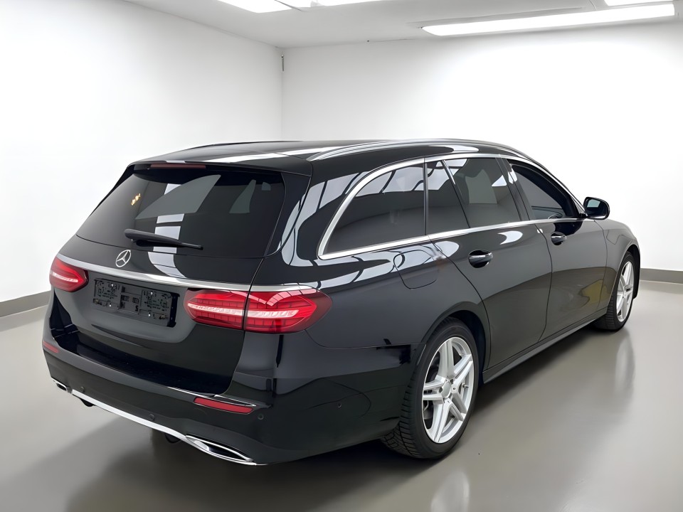 Mercedes-Benz E 400d AMG (2)