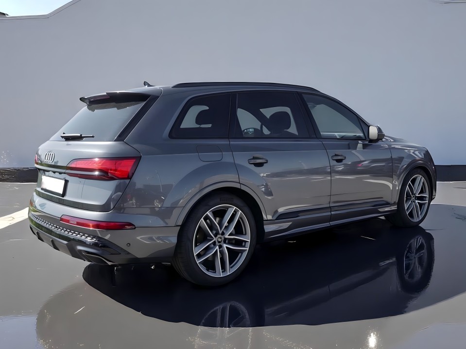 Audi Q7 55TFSIe Quattro Tiptronic S-line (3)