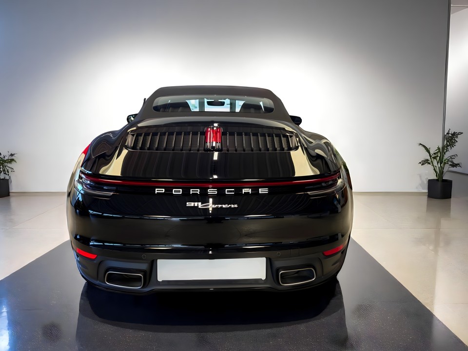 Porsche 992 Carrera Cabriolet (5)