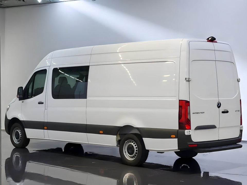 Mercedes-Benz Sprinter 317 CDI (2)