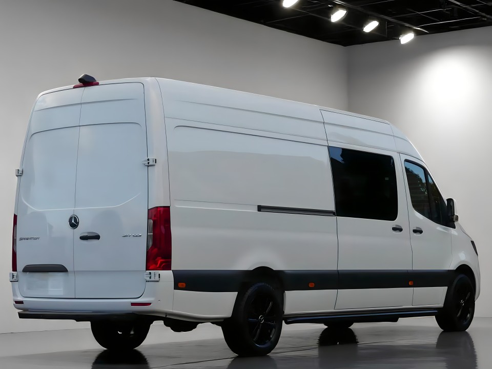 Mercedes-Benz Sprinter 317 CDI (2)