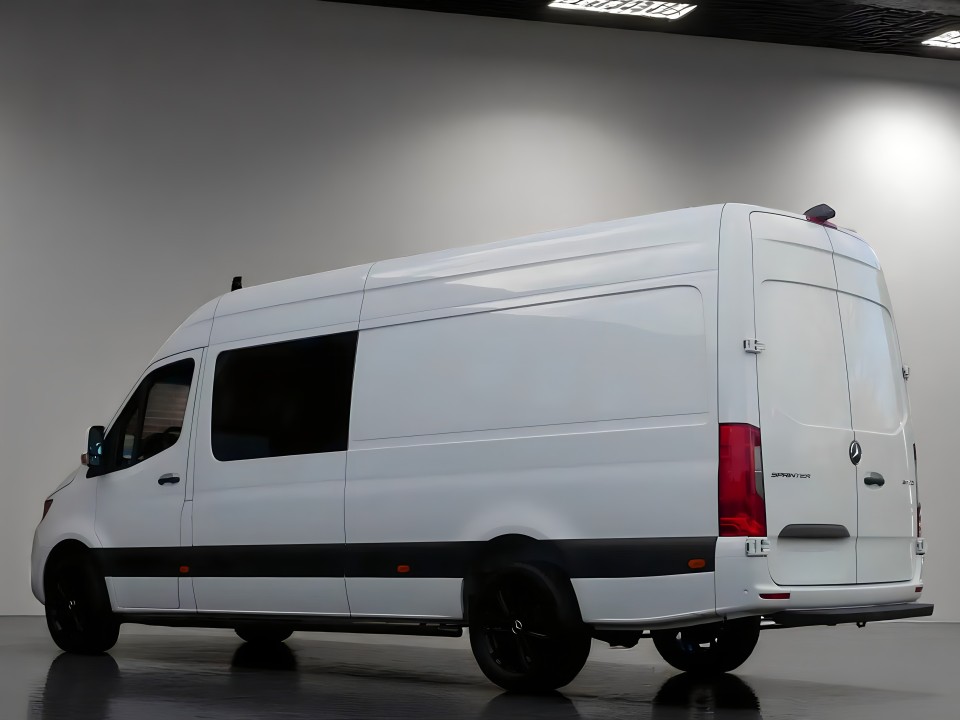 Mercedes-Benz Sprinter 317 CDI (4)