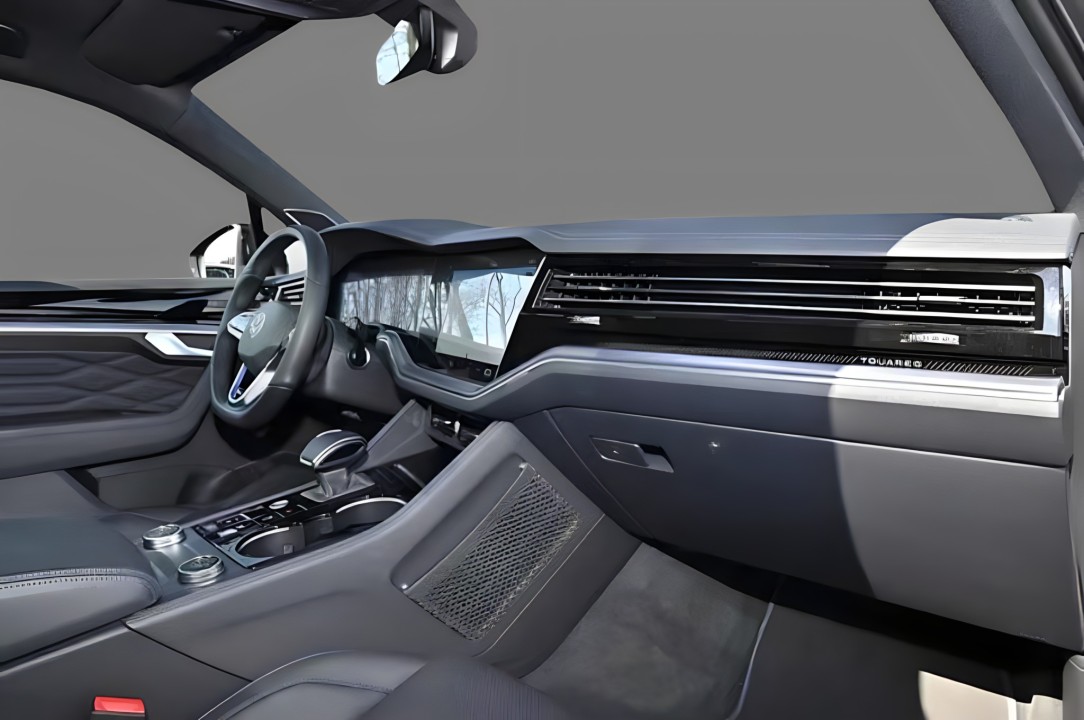 Volkswagen Touareg R 3.0 TSI (5)