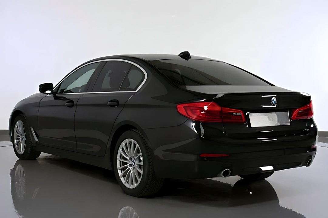BMW Seria 5 520 d (3)
