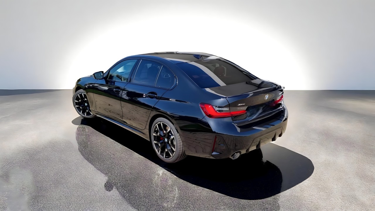 BMW Seria 3 330i xDrive (3)