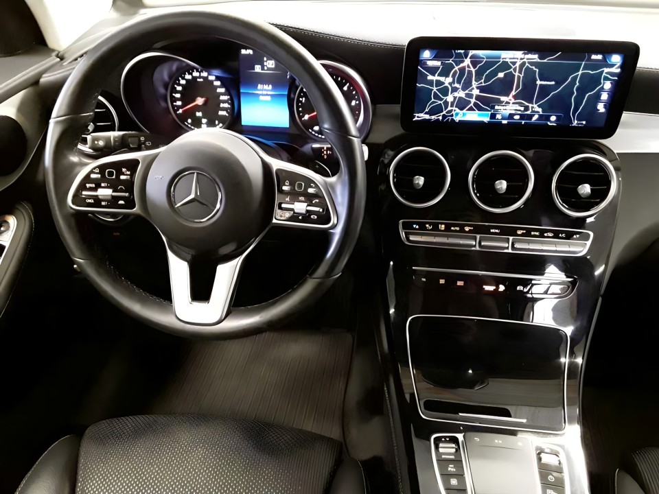 Mercedes-Benz GLC 220 d 4Matic 9G (3)