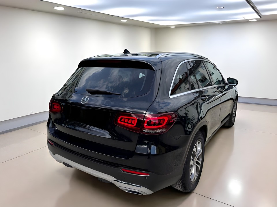 Mercedes-Benz GLC 200d 4Matic (3)