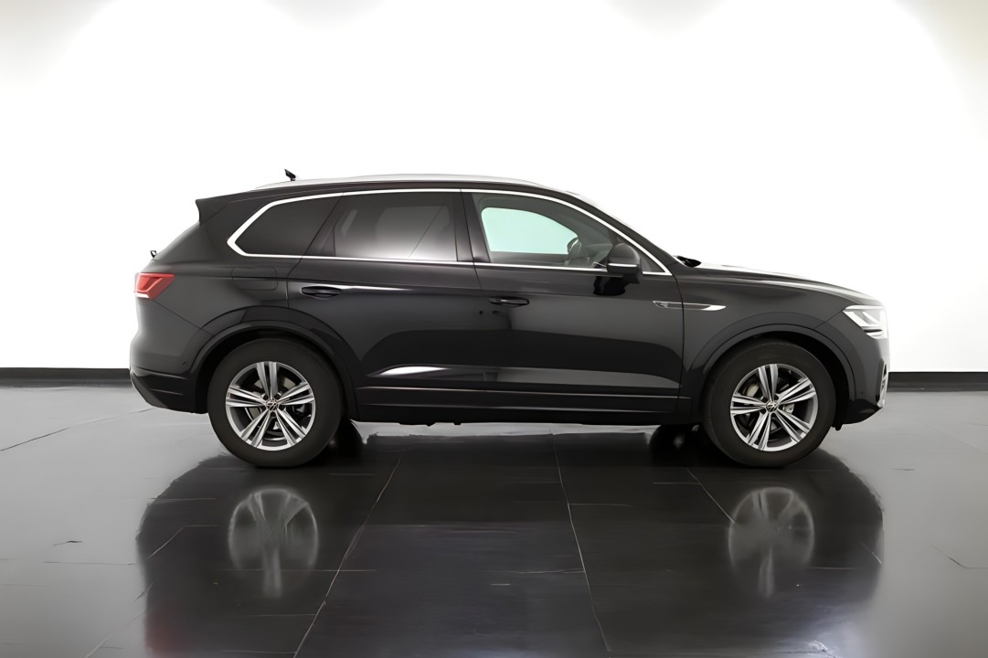 Volkswagen Touareg R-Line 4Motion TDI (2)