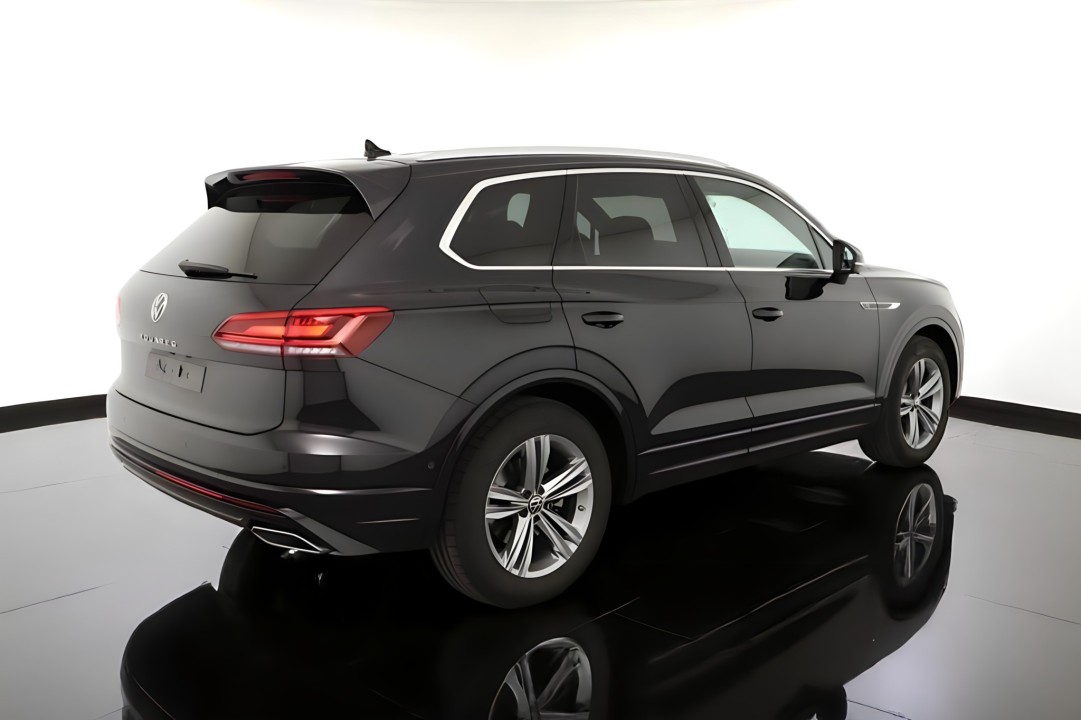 Volkswagen Touareg R-Line 4Motion TDI (3)