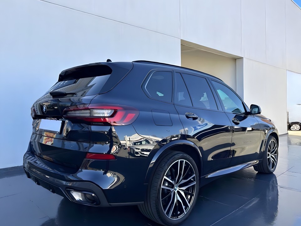 BMW X5 xDrive30d (2)