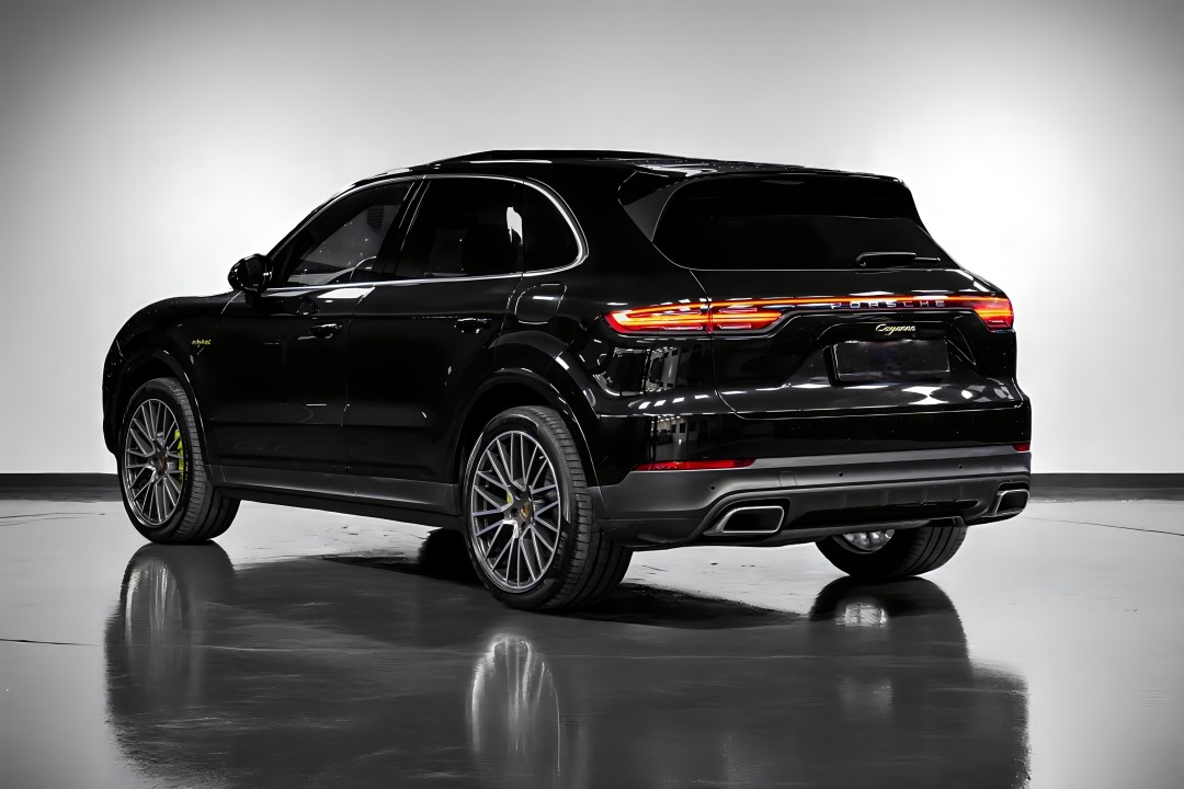 Porsche Cayenne E-Hybrid (3)