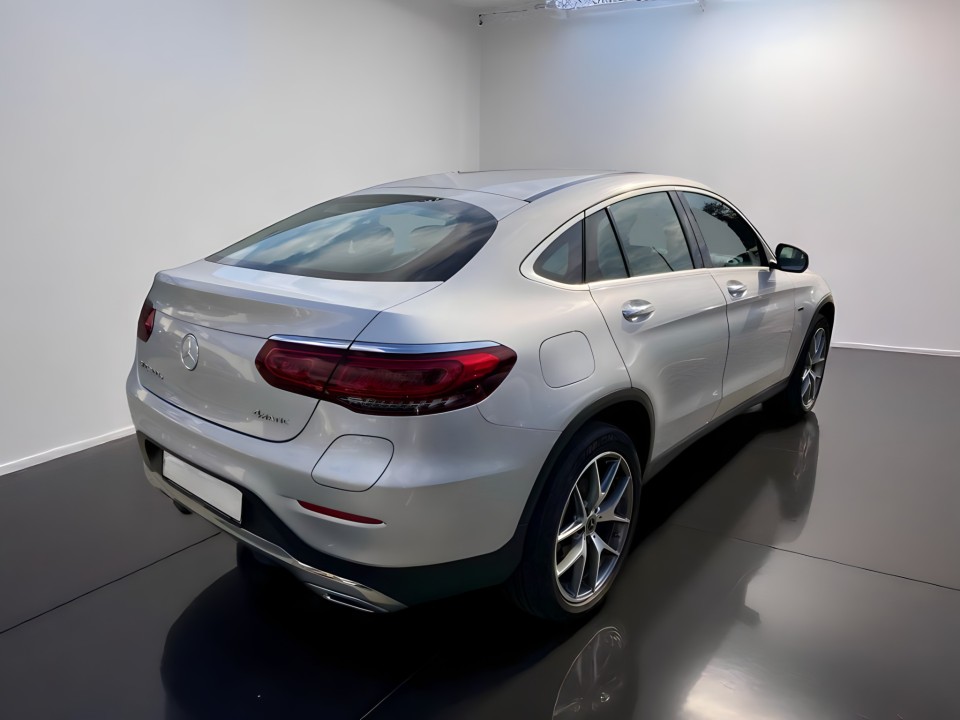 Mercedes-Benz GLC Coupe 300e 4Matic (2)