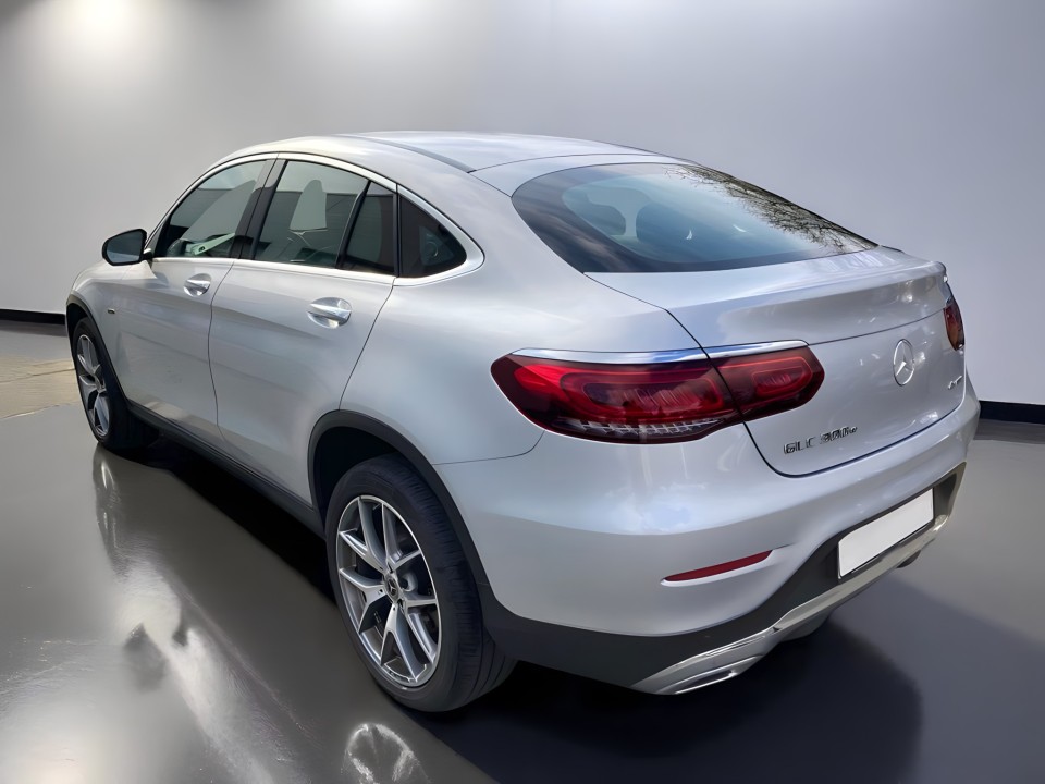 Mercedes-Benz GLC Coupe 300e 4Matic (4)