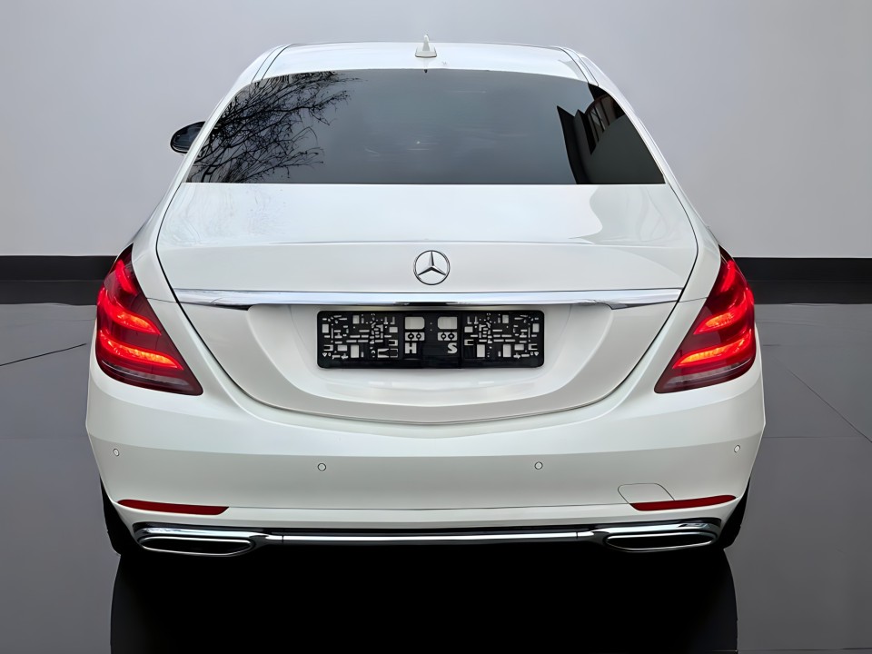 Mercedes-Benz S 400d Limuzina (4)
