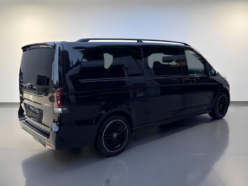 Mercedes-Benz V 300d 4MATIC Extralong EXCLUSIVE (3)