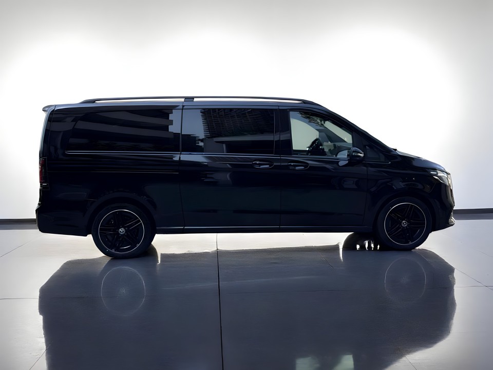 Mercedes-Benz V 300d 4MATIC Extralong EXCLUSIVE (2)