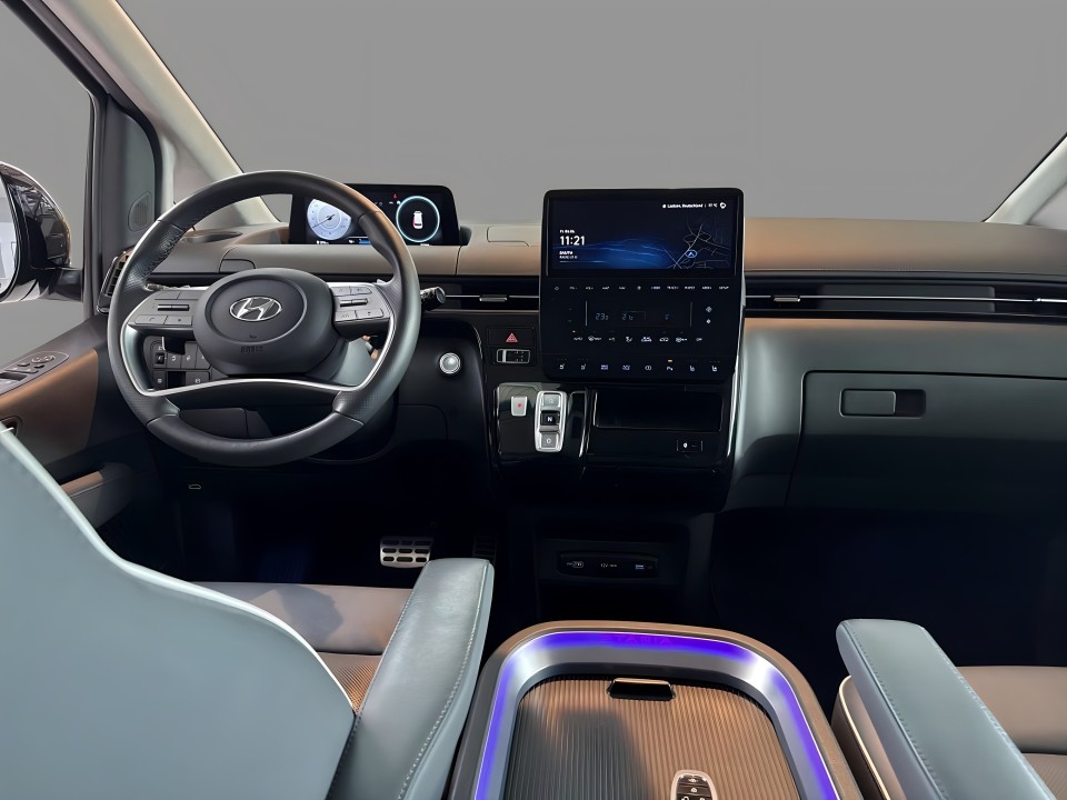 Hyundai Staria 2.2 CRDI Signature (5)